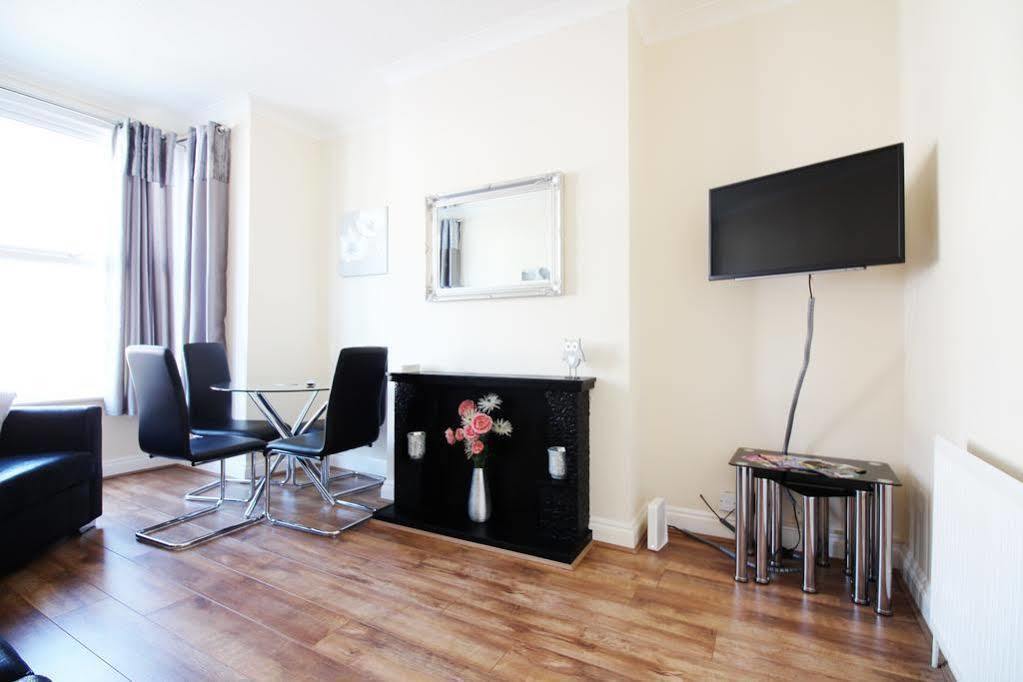 Seventy Eight Appartement Southend-on-Sea Buitenkant foto